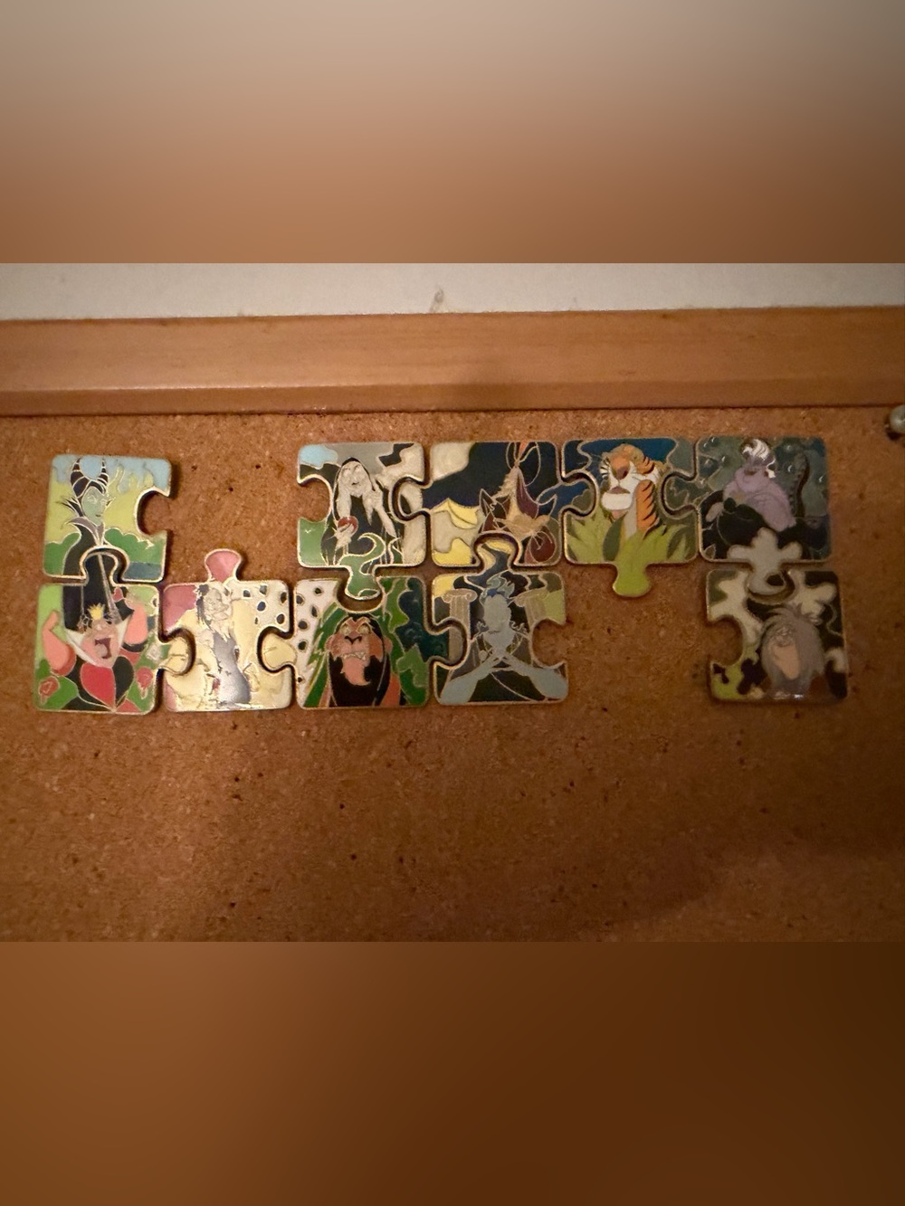 Disney Pins Villians set puzzle pieces lot of 10